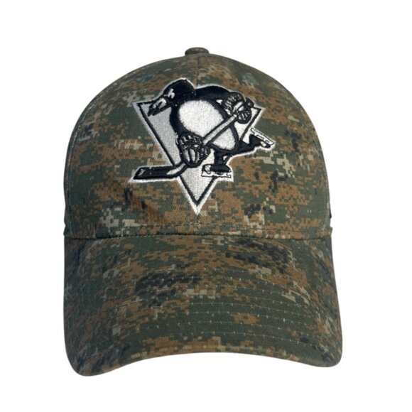 Reebok NHL Pittsburgh Penguins Hat Cap Size S/M Camouflage - Picture 1 of 10
